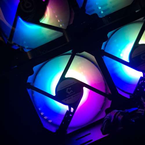 MetalFish 12cm 5V ARGB / Thermaltake 12cm RGB / SAMA 12cm 白葉 / Deepcool 9cm ...