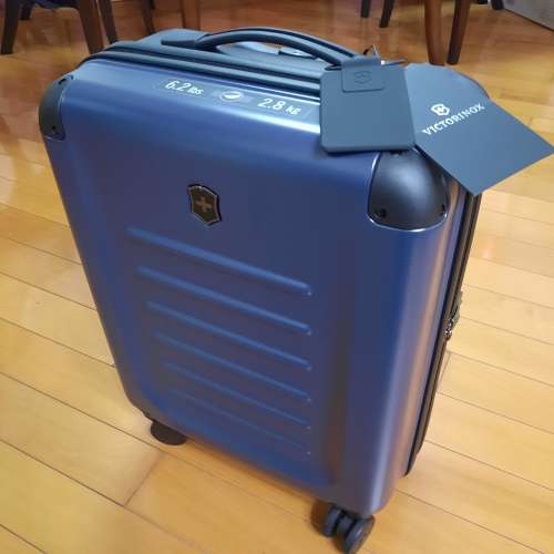 VICTORINOX SPECTRA 2.0 GLOBAL CARRY-ON Travel Case NAVY BLUE 行李箱 旅行喼