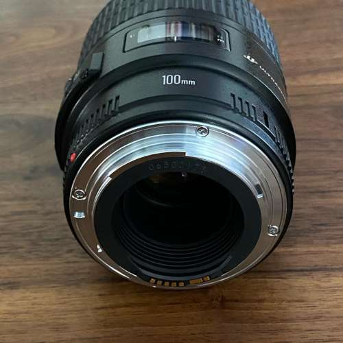 Canon EF100mm F2.8 Macro USM