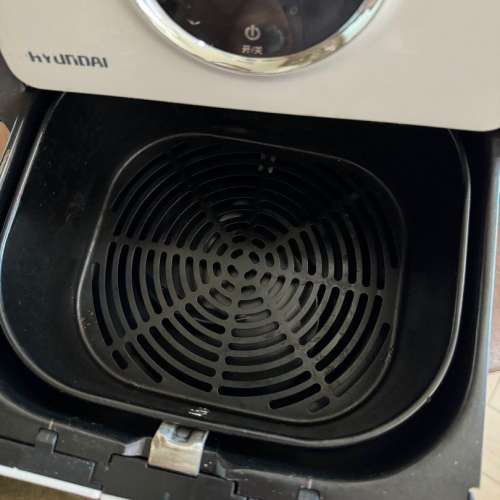 新淨全正常 韓國牌子 香港行貨 品質保證 輕觸式屏幕 Hyundai 3L 現代空氣炸鍋 air ...