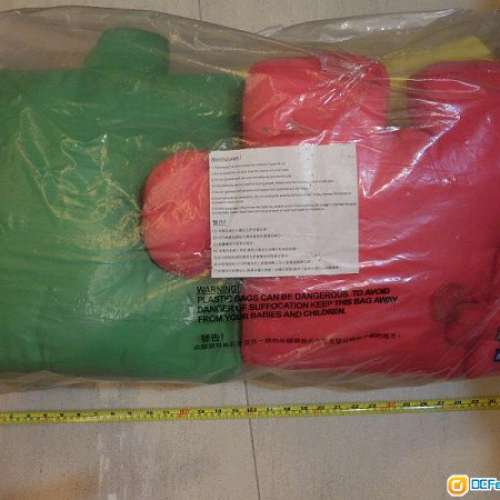 坐墊4 個連萬用搖控PUZZLE TV REMOTE CONTROL (全新)