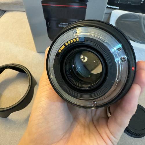 割愛 Canon EF 24-70mm f/2.8L II USM