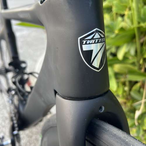 2023 新款 TWITTER T8 24速 碳把 碟剎桶軸碳纖維公路車 $4780/$5380送水架前後蛙燈