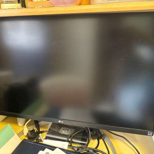 LG 電腦螢幕 27UP650-W - 27 吋 UltraFine™ 4K 超高清顯示器，配備 VESA DisplayH...