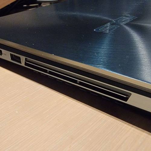 ASUS Zenbook Pro Duo UX581