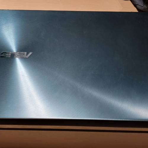 ASUS Zenbook Pro Duo UX581