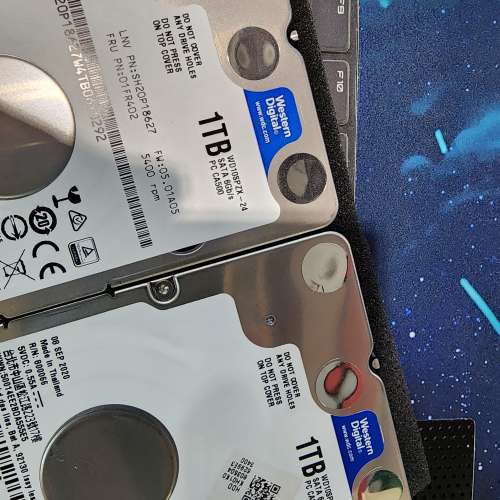 2.5" 1TB WD seagate notebook HDD， 另有 USB 3.0外置硬碟盒