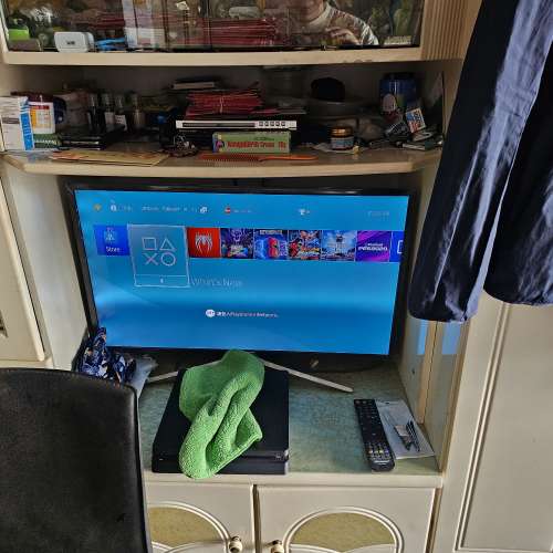 PS4 1TB版主機出售（價錢可議😊)