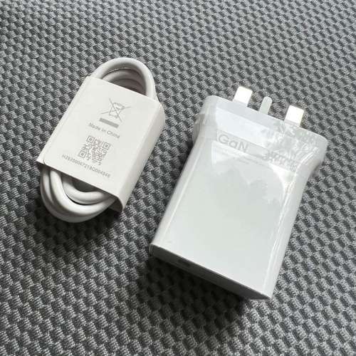 55w GaN Ultra Fast Xiaomi Charger + 6A USB-C cable 100cm.小米55瓦氮化鎵極速充...