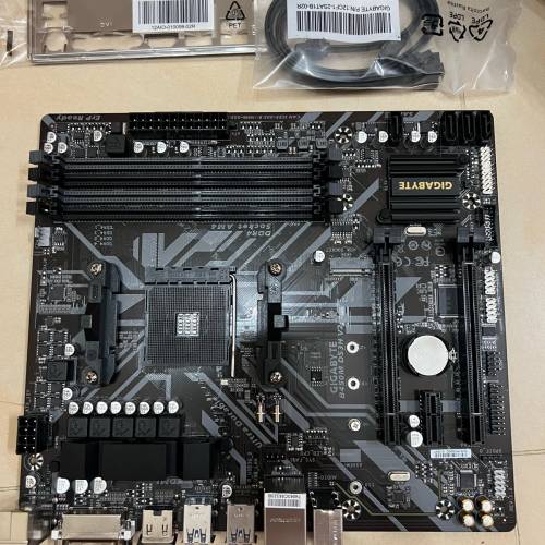 全新未上過急技嘉B450M DS3H V2