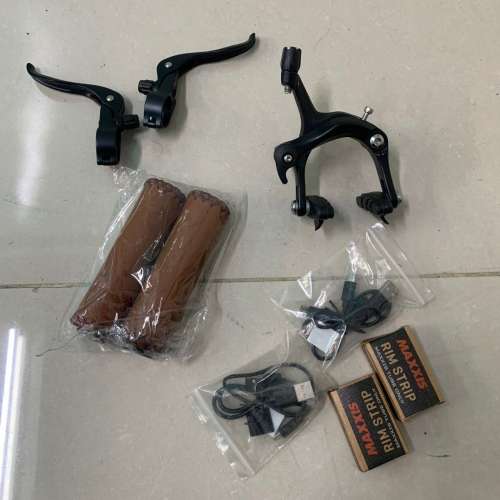 全新單車雜件 配件 練習單車架 螺絲批 六角 後尾貨架 內胎 手柄保護 手腳泵 碟剎 ...