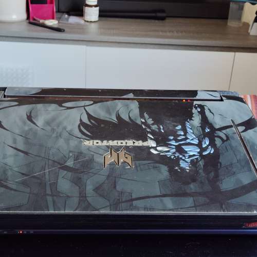 Acer gaming notebook Predator15, i7 6700HQ, 20G DDR4, GTX970m, 256G nvme + 640HD