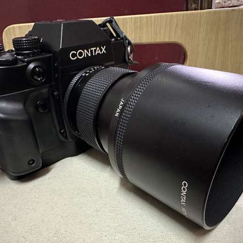 Contax AX + C/Y Planar 85 1.4 + Contax Metal Hood 5