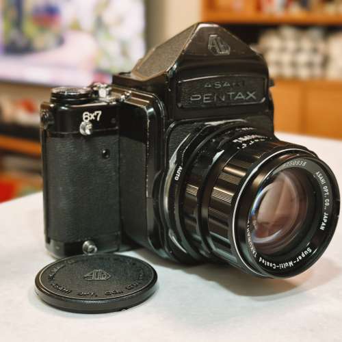 Pentax 67 w/ 105mm 2.4 Lens 連測光頂