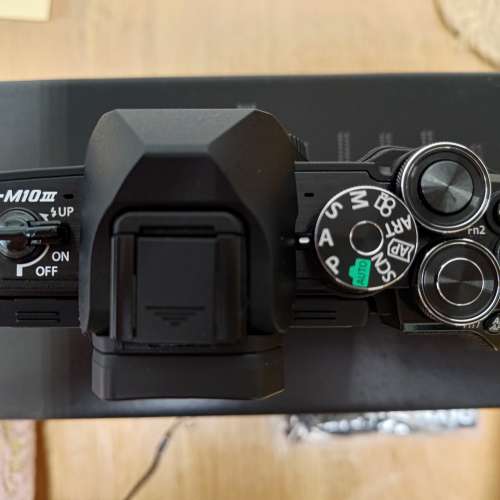 Olympus E-M10 Mark III body black with box (em10)