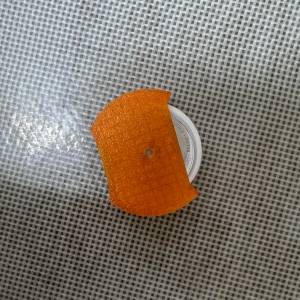 95%新 APPLE AIR TAG 3D打印橙色保護殼，軟膠, 每個 $80