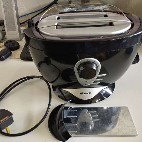 Rasonic 樂信牌 多士爐 RB-P3B