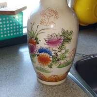 瓷花瓶