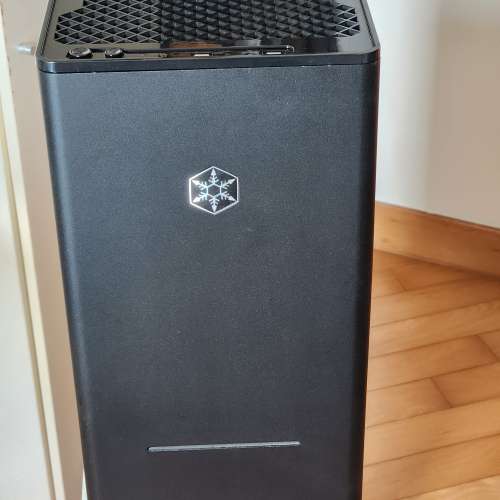 SilverStone Fortress FT03 電腦機箱