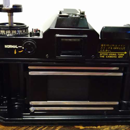 Canon EF 經典機械+電子快門相機連50mm/f1.4 (90% new)