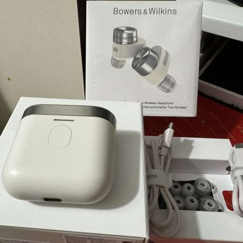 Bowers & Wilkins B&W PI7 S2 White 白色