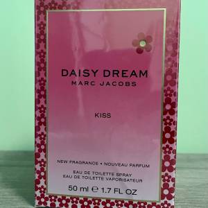 MARC JACOBS DAISY DREAM KISS EDT 50ML 雛菊夢之吻女性淡香水50亳升