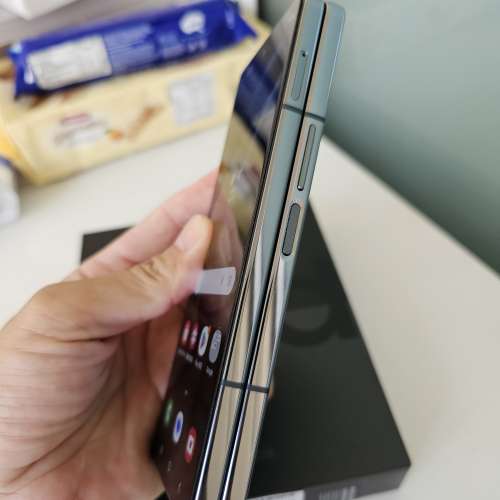 Samsung galaxy Z Fold4 256gb港行極新'藍色，所有正常，冇修冇拆冇暗病，有盒有綫...