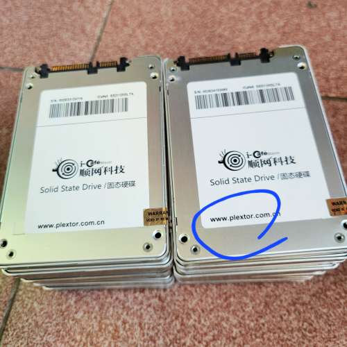 早期PLEXTOR代工的MLC SSD，即係PLEXTOR M6S兩隻$120