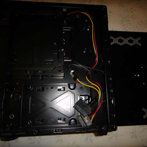 GTR ITX機箱  200W火牛 包螺絲、十字座架、電源線