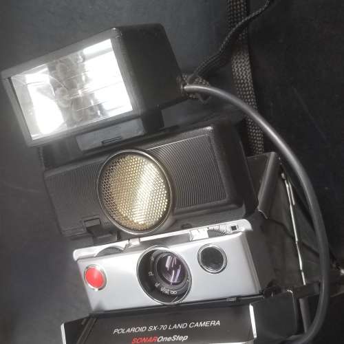 Polaroid SX-70 LAND CAMERA SONAR ONESTEP WITH FLASH UNIT寶麗來即影即有單鏡反光...