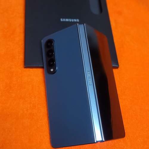 99%新 Samsung Z Fold 4 12+256GB  香港行貨,有單保養至2024年3月