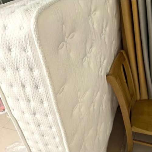 五星級席夢思床墊22cm