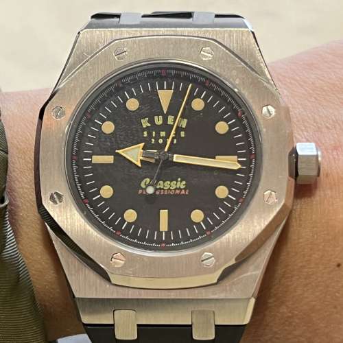 高質靚仔復古機械手錶一隻