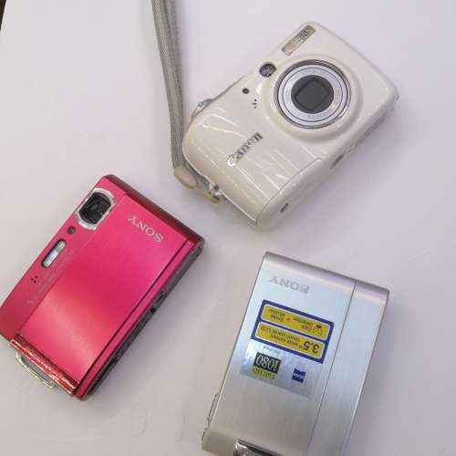 Vintage CCD Sony Canon Cameras ( Each Pc.每個)