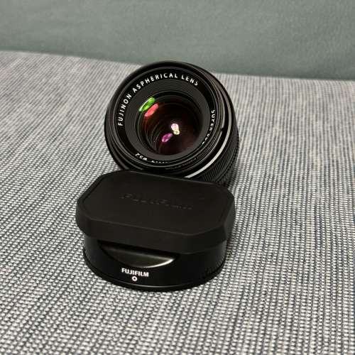 Fujifilm XF35mmF1.4 R for Fuji X mount (連金屬遮光罩)