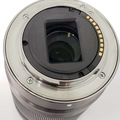 Sony SEL55210 E 55-210mm f/4.5-6.3 OSS (銀色 輕巧 防震 長焦鏡頭) - 95%新
