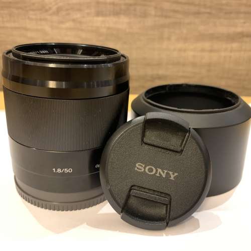 Sony E 50mm f/1.8 lens