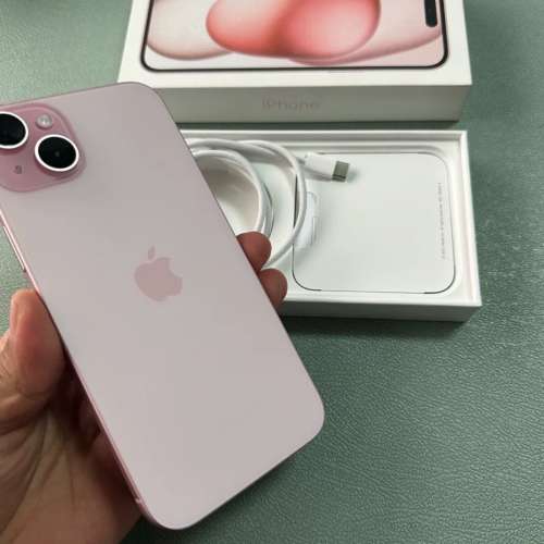 100 %New iPhone 15 Plus 128GB 粉紅色 行貨，電池效能100%自用首選超值
