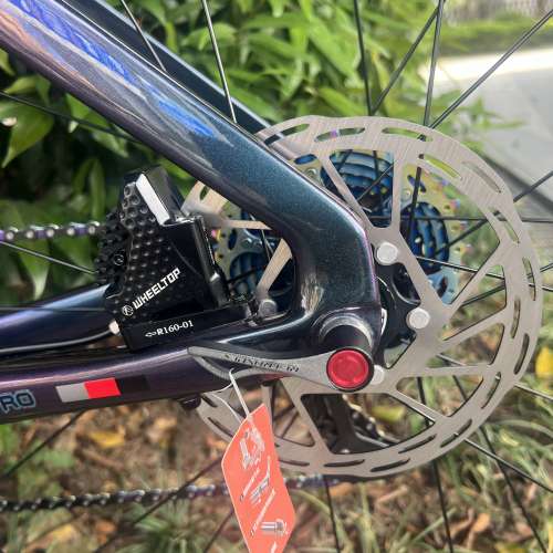 2023 新款 TWITTER R12 無線電變26速碟剎碳纖維公路車 $6980/$8180 送水架前後蛙燈