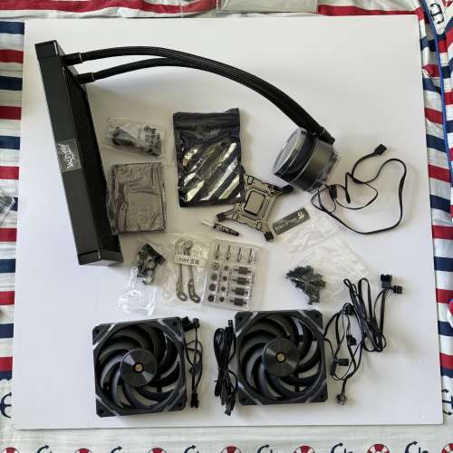 Valkyrie ARGB 240mm 一體式CPU水冷散熱器 GL240