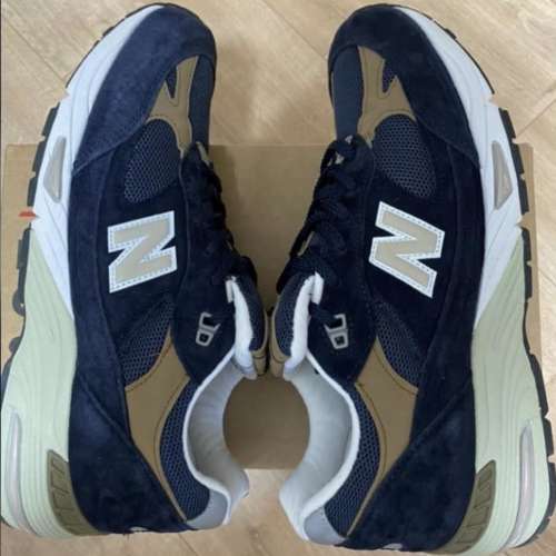 New Balance 991