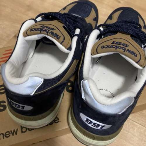New Balance 991