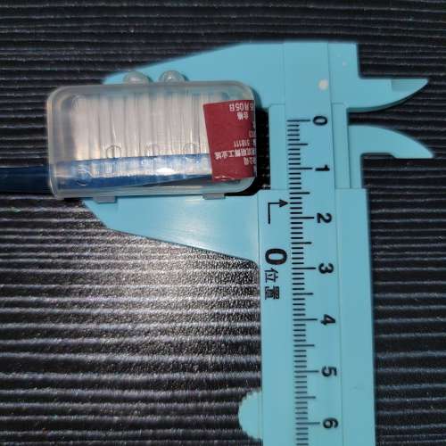 塑膠 牙刷 旅行 移民 Plastic Toothbrush **5支pcs=$10, 10支pcs=$15, 20支pcs=$20...