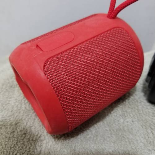 CH06 REMAX  bluetooth speaker 藍牙喇叭 1個