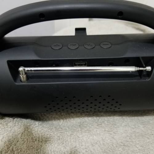 CH06 REMAX  bluetooth speaker 藍牙喇叭 1個