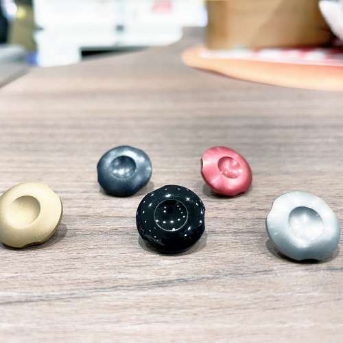 Komaru Soft Release Button