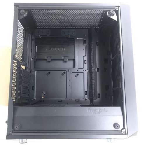 Fractal Design Meshify C Tempered Glass 機箱