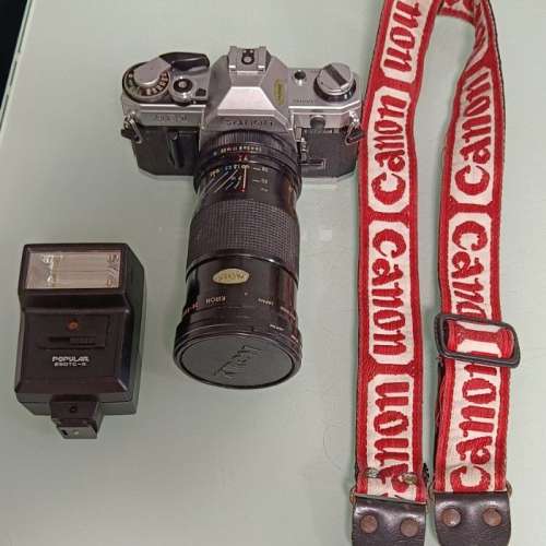 絕版珍藏 Canon AE-1 📸新手入門菲林相機 連鏡頭＋閃光燈＋2卷全新未用菲林 film c...