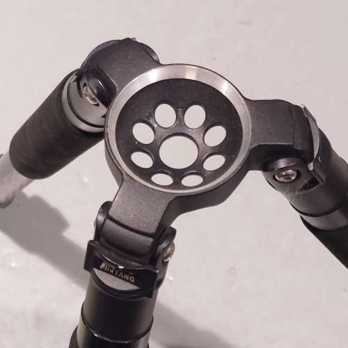 JIE YANG JY0509CB Carbon Tripod & 65mm Bowl Adapter
