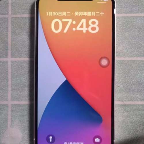 Apple iPhone 12 256G 6.1寸大螢幕，功能全部正常運作，電池效能85 %，電池良好，已...